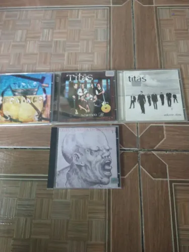 4 CDS Titãs