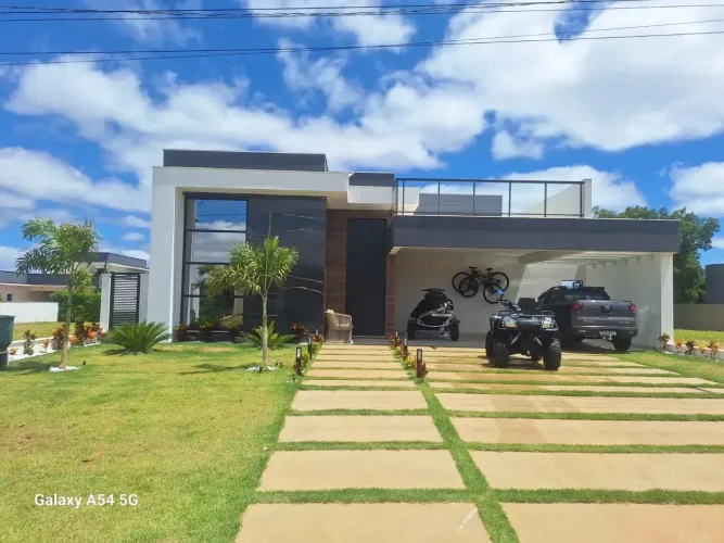 Casa de Alto Padrão à Venda  Sofisticação, Conforto e Lazer Completo à Beira da Represa.