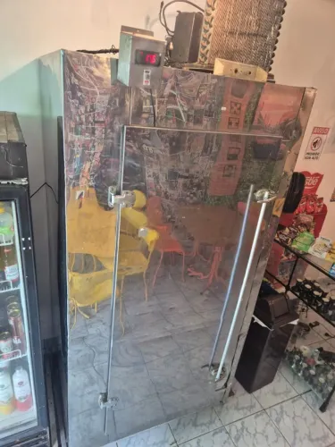 Camara fria para bebidas ou açougue - aceito trocas - passo cartão