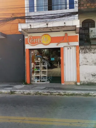 Passo ponto / Loja Completa de Chinelos no Centro de Guapimirim - R$ 60.000