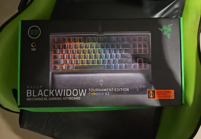 Teclado gamer razer blackwidow Chrome v2