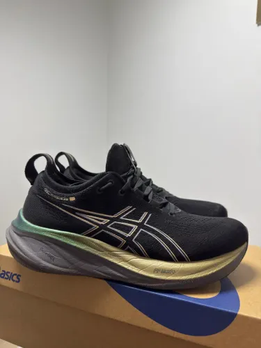 ASICS NIMBUS 26
