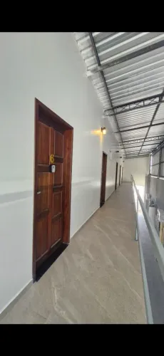 Suite tipo hotel no centro da cidade.