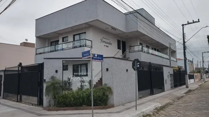 Apartamento com 02 dormitórios para locação no bairro Vila Operária