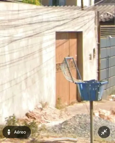 Vende-casa em fase de acabamento no jardim barragem 3. Aceita carro no negócio.