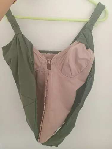 Maiô modelador FITTCLUB - Busto Pré Moldado com recortes