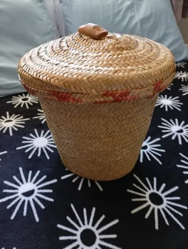 Lixeira com fibra artesanal 
