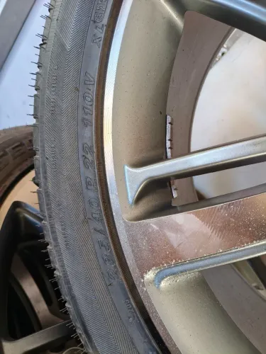 Jogo de Rodas Aro 22 Cadillac com Pneus Achilles 285/40 R22 - Completo