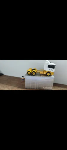 Miniatura Scania 124 R trucada com baú ARPRA escala 1.50,transportadora Schio