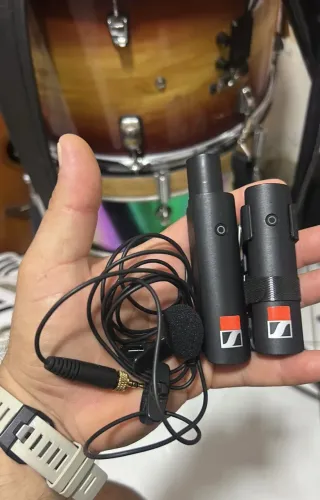 Transmissor, receptor e Mic lapela xsw sennheiser kit