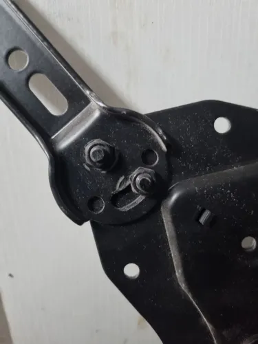 Suporte multifuncional articulado para TVs de até 82 polegadas