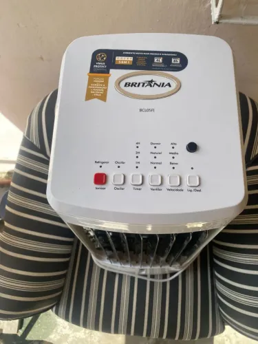 Climatizador de Ar Britânia 5 em 1 Capacidade 3,2L