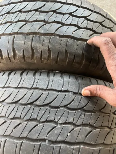 2 pneus 205/60 ARO 16 MICEHLIN ORIGINAL SEMINOVOS?