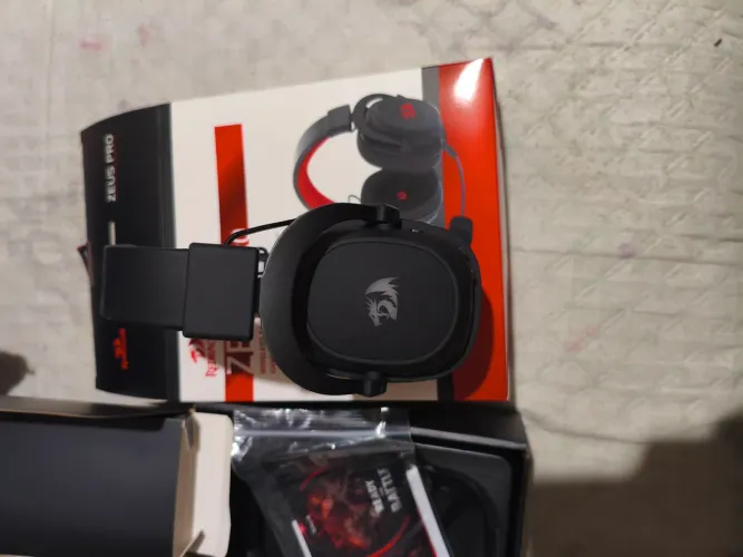 Redragon Zeus Pro