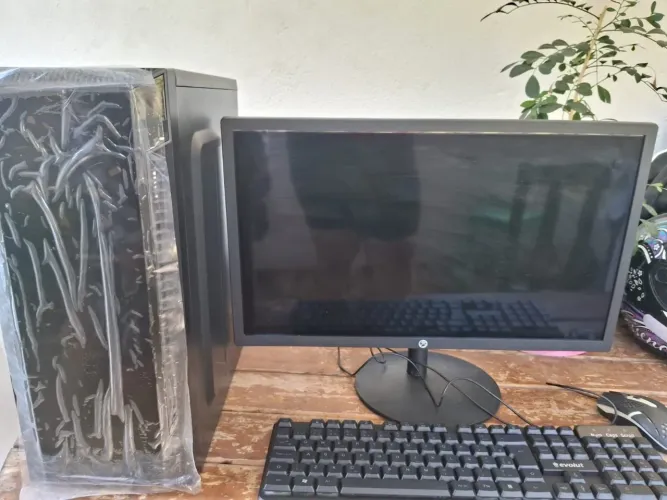Computador Intel Core i5 16GB RAM Windows 10 Pro