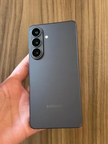 Galaxy S26+ 256 GB - 3 Dias de Uso - Aceito Trocas (12x 405)