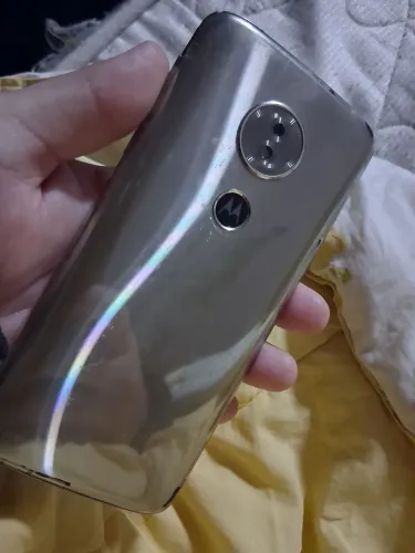 Celular barato pra sair rápido