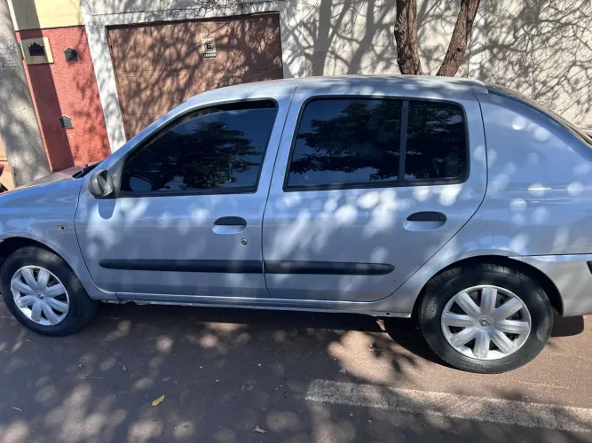 Renault Clio Sed. Hi-flex/exp.hi-flex 1.6 16V 4P 2005