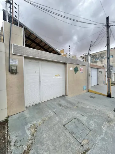 Casa para Venda em Fortaleza, Maraponga, 3 dormitórios, 3 suítes, 2 banheiros, 3 vagas