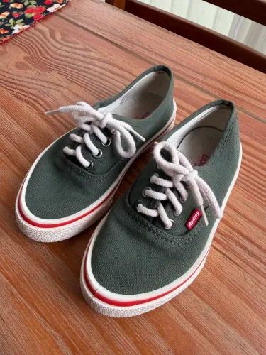 VENDO TÊNIS REDLEY INFANTIL