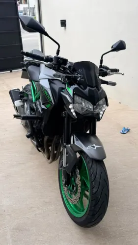 Kawasaki Z 900 2023