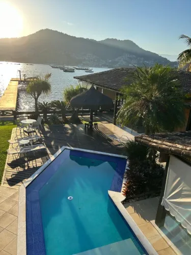 Casa em area nobre de angra