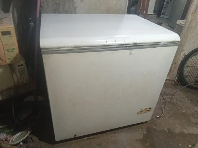 Frizer cônsul 110 voltes frostifri seminova 1100 reais tel *69