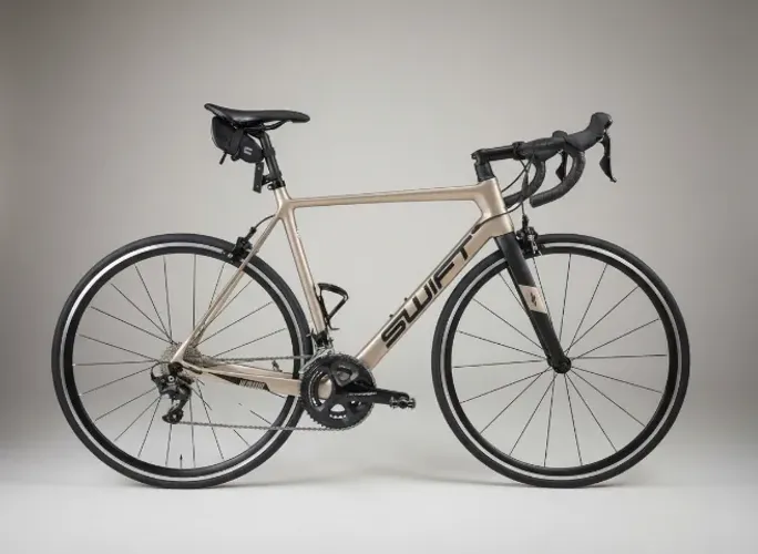 Swift Ultravox Comp Carbon Shimano 105 - <300 km - Impecável
