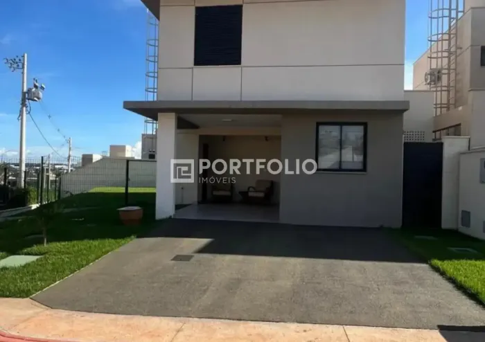 À venda sobrado mobiliado no Jardins Marselha, Aparecida de Goiânia.