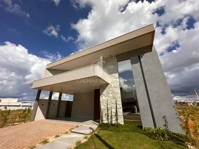 CASA DE ALTO PADRAO COM 3 SUÍTES A VENDA POR R$ 1.850.000,00 NO CONDOMINIO FECHADO AQUAREL