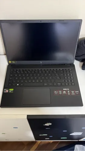 Vendo notebook com 6 meses de uso 