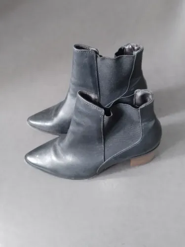 Bota de couro mr cast desconto pra quem faz doação pra ong