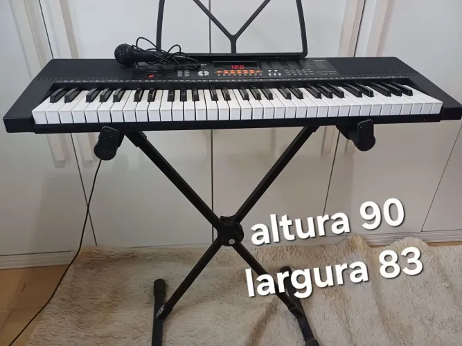Teclado musical novo