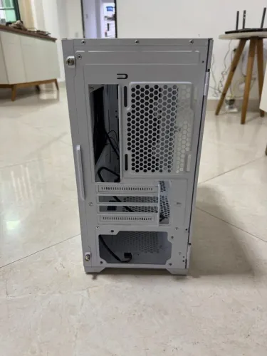 Gabinete semi-novo branco Pichau HX550, Mid tower