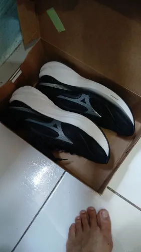 Tênis mizuno original 42