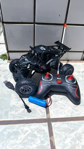 Carro de controle remoto RC 20cm