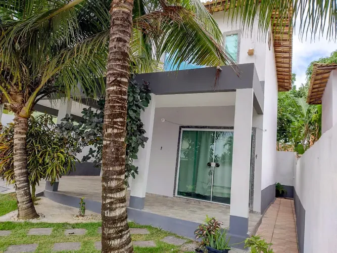 Buzios/Rasa- Casa excelente, independente, nova , 3 suites, varandao,terraço,jardins