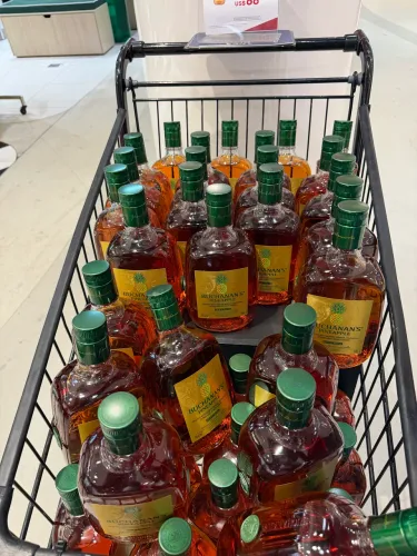 Buchanas pinneapple 