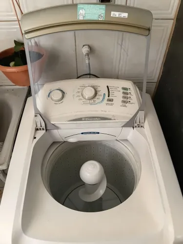 Máquina de Lavar 10kgs Electrolux