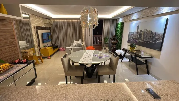 Apartamento no Setor Bueno | 77m², 2 quartos, suíte e sala estendida por R$ 575 mil