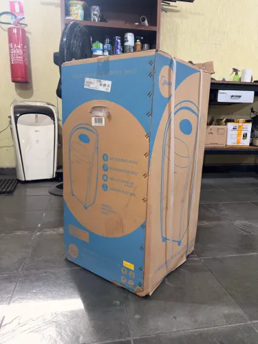 Ar-condicionado Portátil Midea 10.500 BTU 110V | Nunca usado | Na caixa