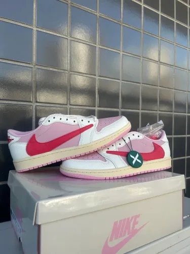 Travis Scott x Air Jordan 1 Low OG SP Sail Tropical Pink