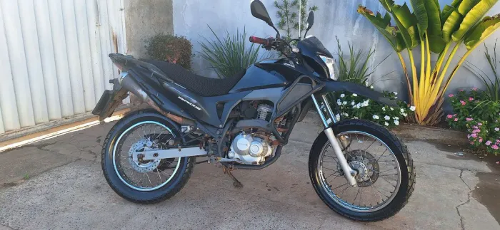 Bros 160 super conservada 