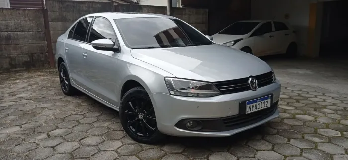 Volkswagen Jetta Comfortline 2.0 T.flex 8V 4P Tipt. 2012