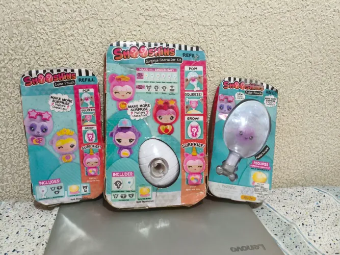 Squishies smooshins personagem surpresa e color pouch