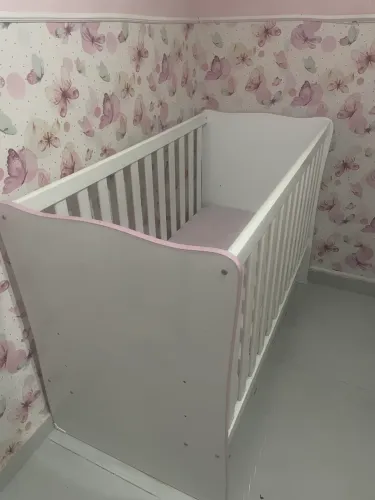 Berço semi novo