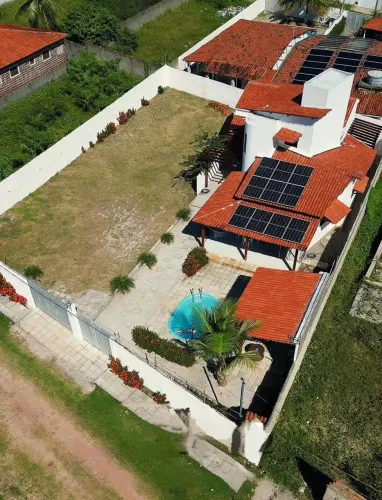 Vendo casa em Lucena, com dois lotes e bem pertinho da praia
