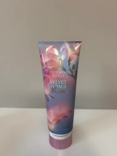 hidratante corporal velvet petals bliss edição limitada victorias secrets