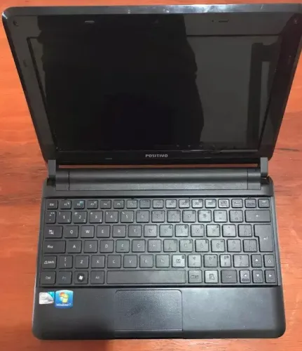 Netbook Positivo Mobo 5500 Com Defeito Para Retirar Peças