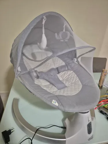 Cadeirinha de balanço automático 